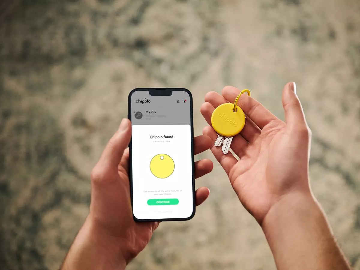 Chipolo Pop an Schlüsseln